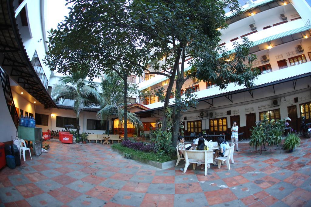 Freedom Hotel Siem Reap Exterior foto